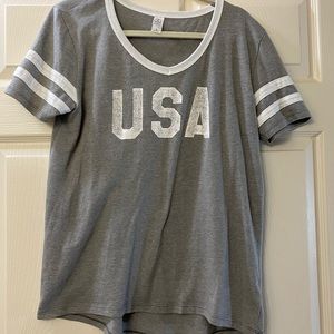 graphic USA tee